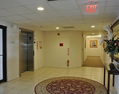 6655 W Sam Houston Parkway - Photo Thumbnail 15