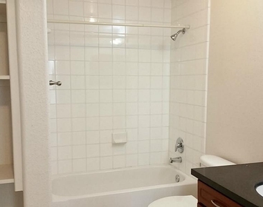 6655 W Sam Houston Parkway - Photo Thumbnail 8
