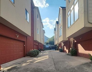 404 Parker Street - Photo Thumbnail 1