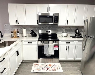 15731 Se 72nd Place - Photo Thumbnail 8