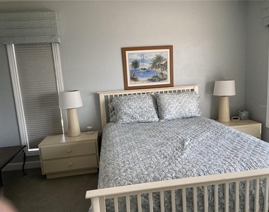 4849 Saxon Drive - Photo Thumbnail 6