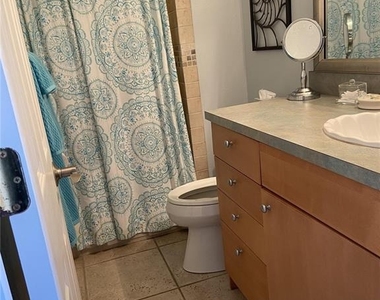4849 Saxon Drive - Photo Thumbnail 4