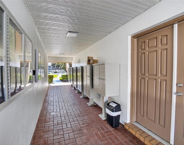 650 Pinellas Point Drive S - Photo Thumbnail 23