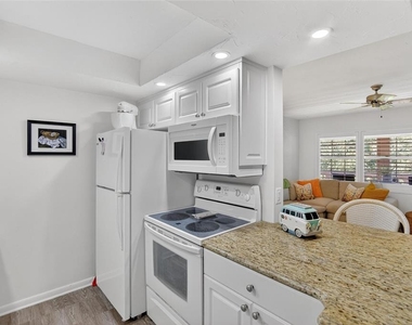650 Pinellas Point Drive S - Photo Thumbnail 8