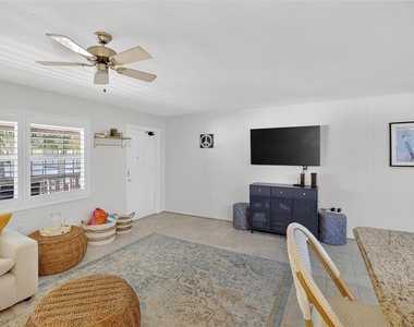 650 Pinellas Point Drive S - Photo Thumbnail 4