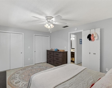 650 Pinellas Point Drive S - Photo Thumbnail 15