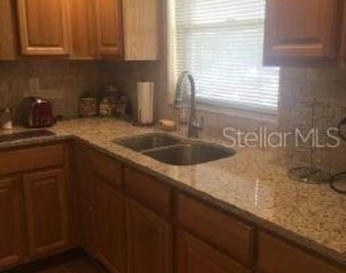 3124 Lake Bayshore Drive - Photo Thumbnail 10