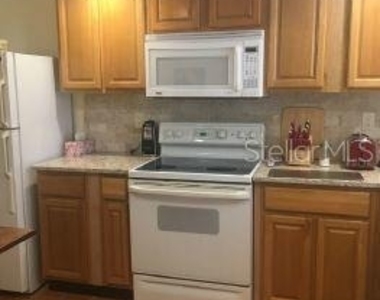 3124 Lake Bayshore Drive - Photo Thumbnail 13
