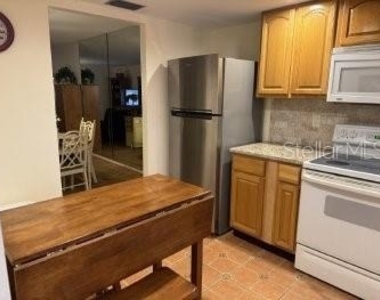 3124 Lake Bayshore Drive - Photo Thumbnail 11