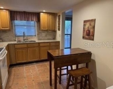 3124 Lake Bayshore Drive - Photo Thumbnail 9