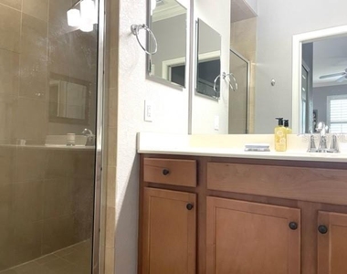 7019 River Hammock Drive - Photo Thumbnail 10