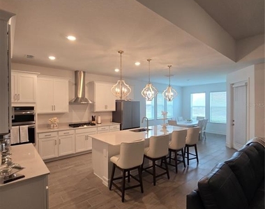 7518 117th Lane E - Photo Thumbnail 10