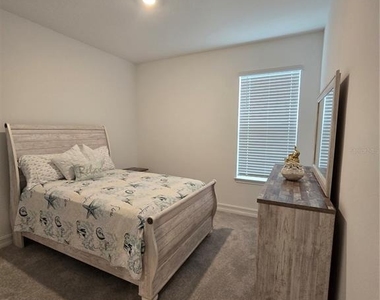 7518 117th Lane E - Photo Thumbnail 3