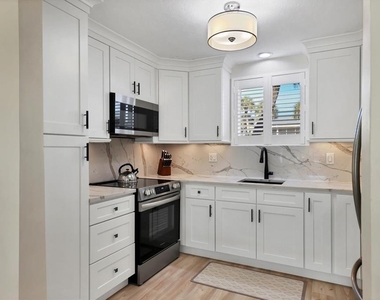 500 S Washington Drive - Photo Thumbnail 9