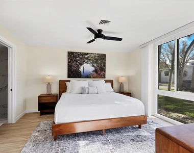 500 S Washington Drive - Photo Thumbnail 15
