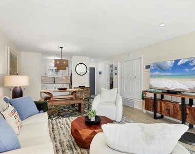500 S Washington Drive - Photo Thumbnail 7