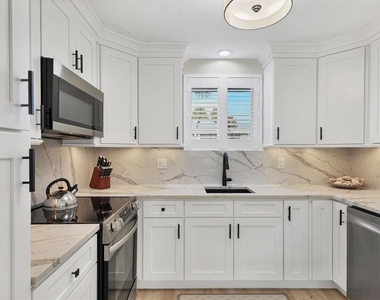 500 S Washington Drive - Photo Thumbnail 11