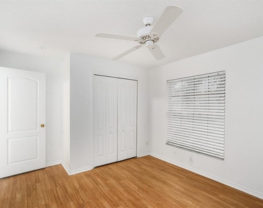 295 Fareham Drive - Photo Thumbnail 26