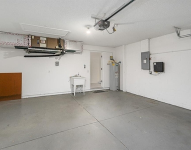 295 Fareham Drive - Photo Thumbnail 33
