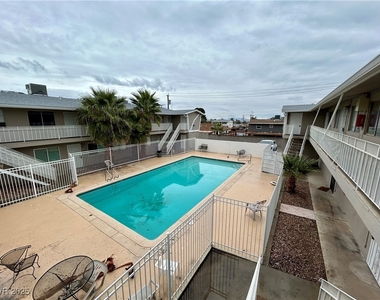204 Orland Street - Photo Thumbnail 8