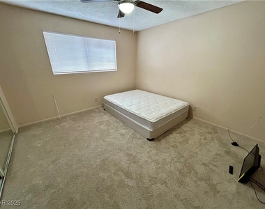 204 Orland Street - Photo Thumbnail 5