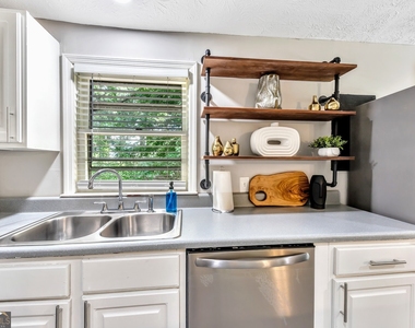 165 Cole Lake Road - Photo Thumbnail 9