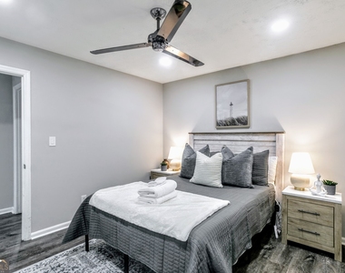 85 Wilhelmina Drive - Photo Thumbnail 18
