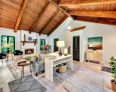 3870 Northpoint Drive - Photo Thumbnail 5