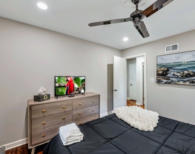 1131 Stoneybrook Road - Photo Thumbnail 16