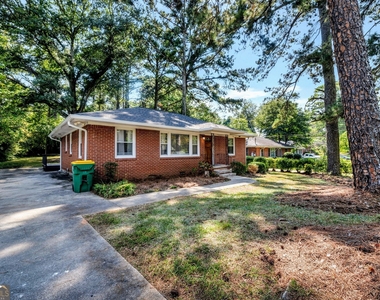 1131 Stoneybrook Road - Photo Thumbnail 21