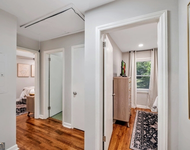 1131 Stoneybrook Road - Photo Thumbnail 14