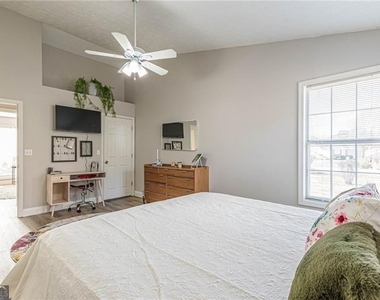 3195 Jorden Crest Court - Photo Thumbnail 32