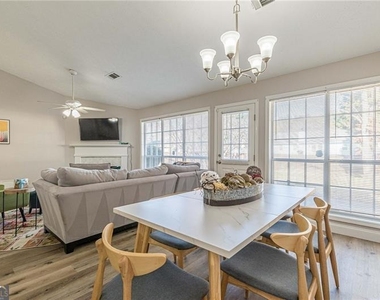 3195 Jorden Crest Court - Photo Thumbnail 15