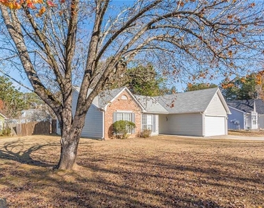 3195 Jorden Crest Court - Photo Thumbnail 2