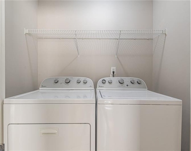 3195 Jorden Crest Court - Photo Thumbnail 25