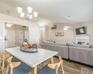 3195 Jorden Crest Court - Photo Thumbnail 13