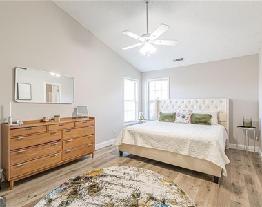 3195 Jorden Crest Court - Photo Thumbnail 29