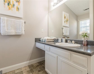 3195 Jorden Crest Court - Photo Thumbnail 35