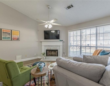 3195 Jorden Crest Court - Photo Thumbnail 10