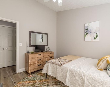 3195 Jorden Crest Court - Photo Thumbnail 24