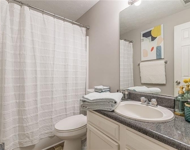 3195 Jorden Crest Court - Photo Thumbnail 21
