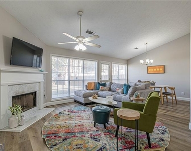 3195 Jorden Crest Court - Photo Thumbnail 9