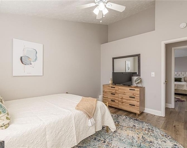 3195 Jorden Crest Court - Photo Thumbnail 28