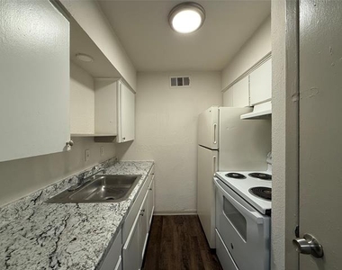 3627 Almazan Drive - Photo Thumbnail 1