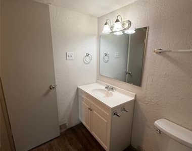 3627 Almazan Drive - Photo Thumbnail 3
