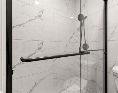1117 S Rusk Street - Photo Thumbnail 6