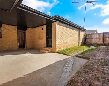 1117 S Rusk Street - Photo Thumbnail 15