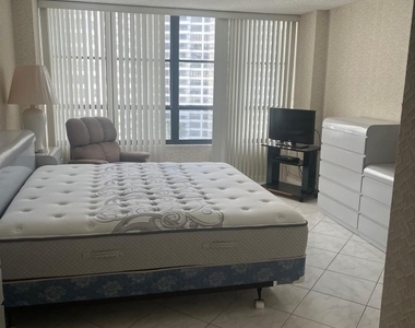 600 Three Islands Boulevard - Photo Thumbnail 7