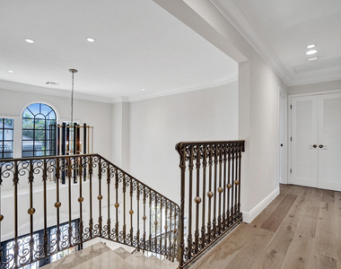 73 Nurmi Drive - Photo Thumbnail 21