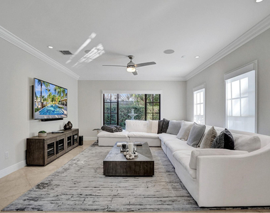 73 Nurmi Drive - Photo Thumbnail 7